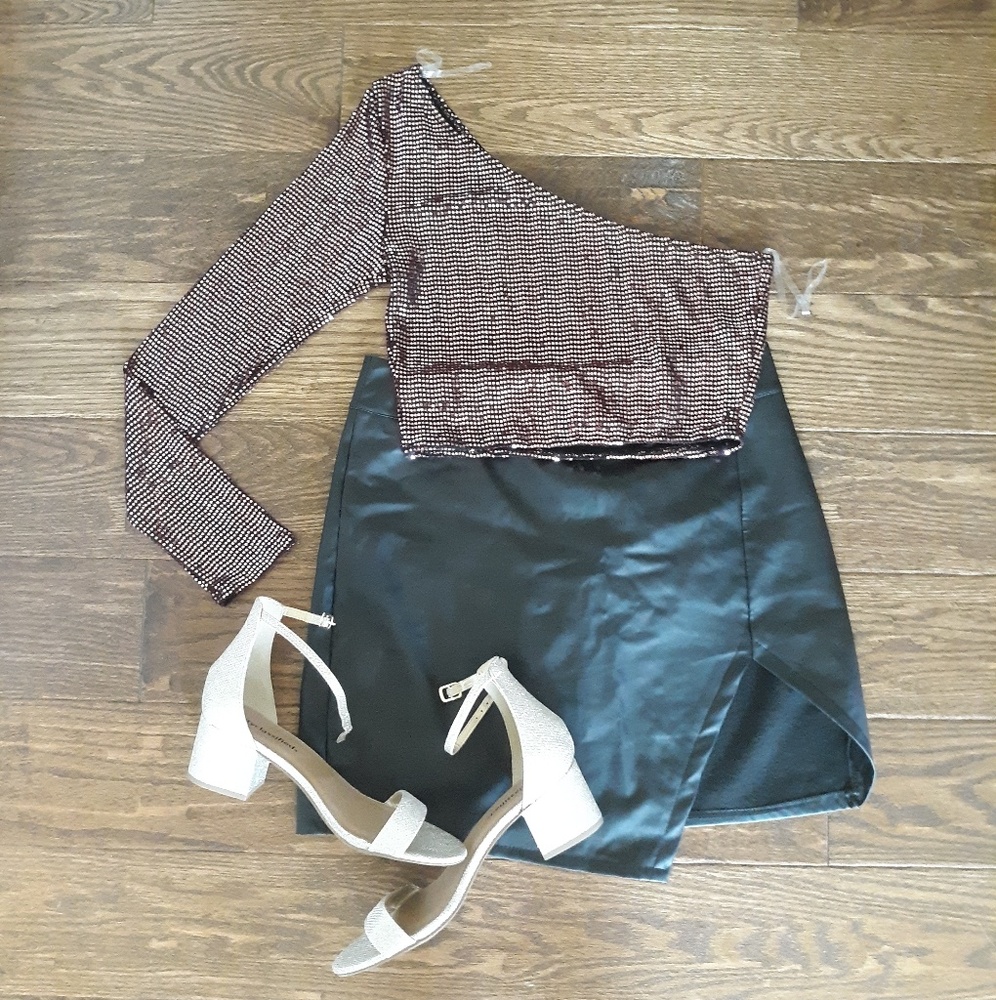 NWT Charlotte Russe one shoulder sequin crop top